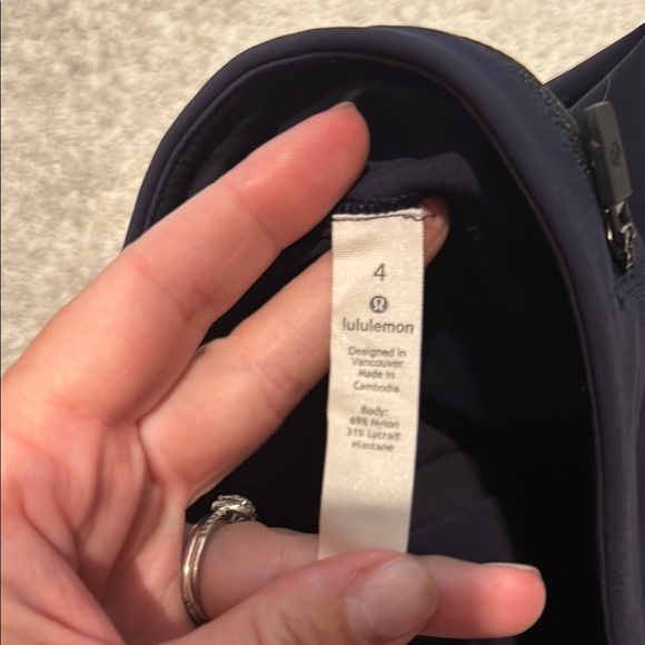 Lululemon navy blue full length leggings - Picture 6 of 6